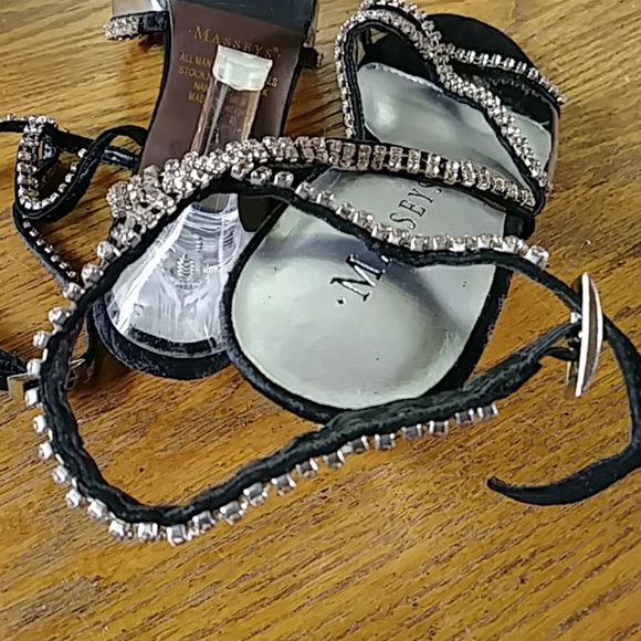 Masseys Heels - Picture 8 of 8